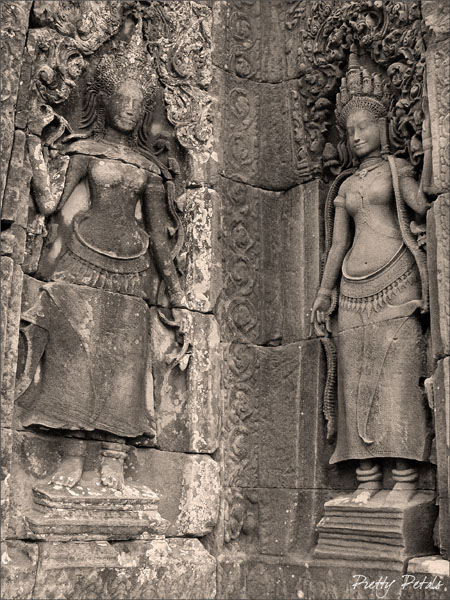 Apsaras Dancers