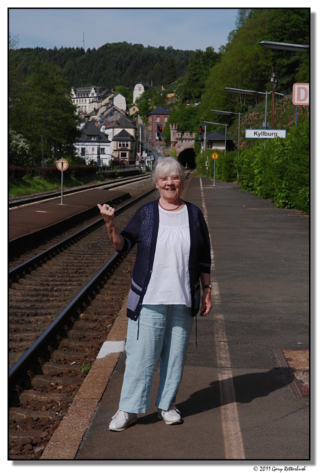 hitchhiker-6826-sm.JPG