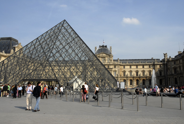 April 2007 -  Le Louvre 75001