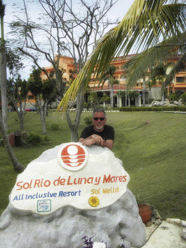2009 - Entrance of the Hotel