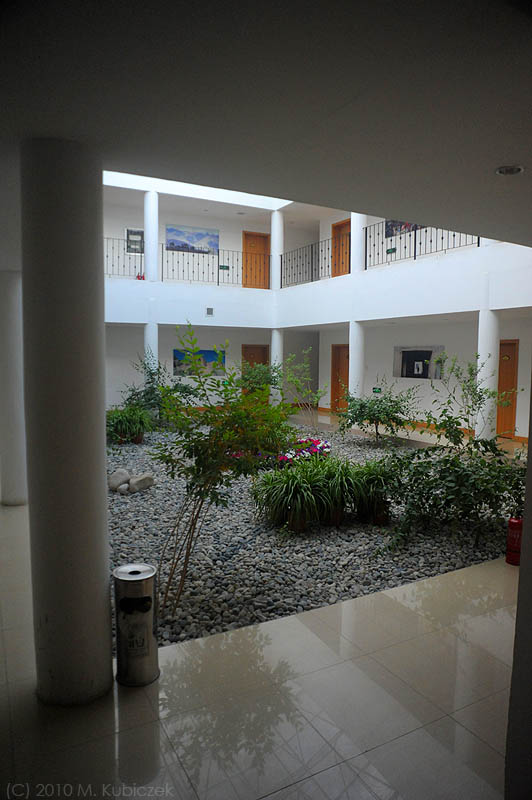 d7013 015.jpg