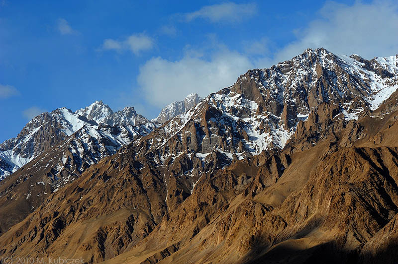 d7013 022.jpg