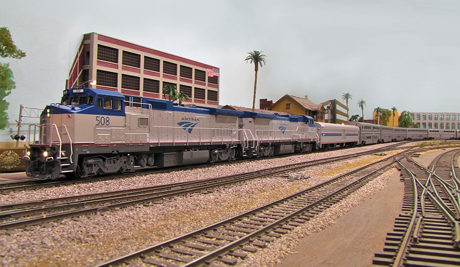 Amtrak 508 leading the Southwest Chief through Norwalk.