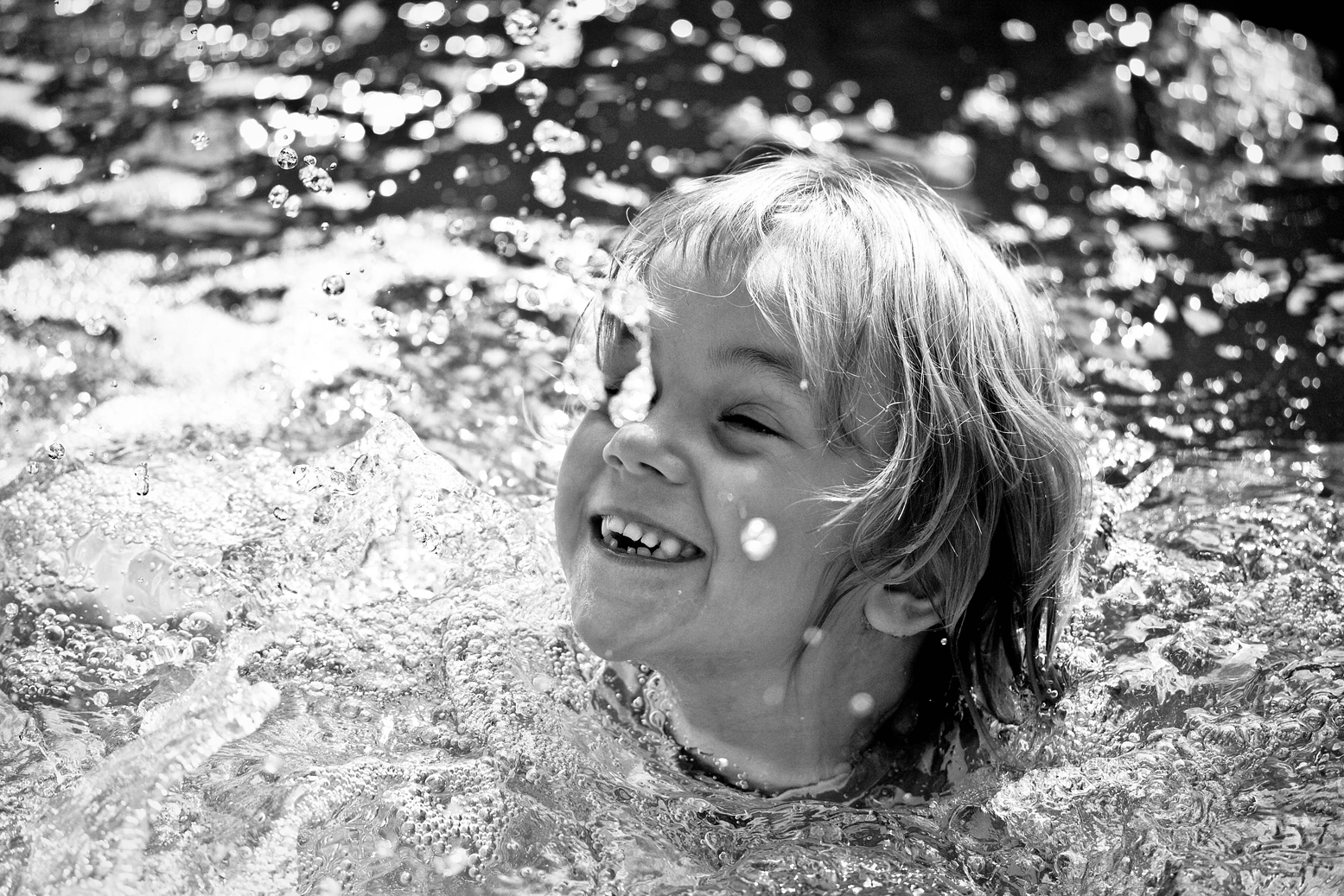 17 August - Splashing!