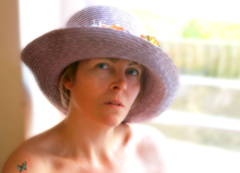 6 April - But.. but.. I dont DO hats!!!