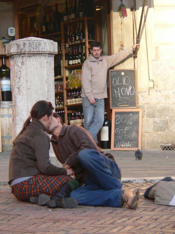 Sidewalk-romance-original.jpg