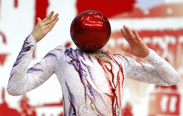 Headless-Gymnast-original.jpg