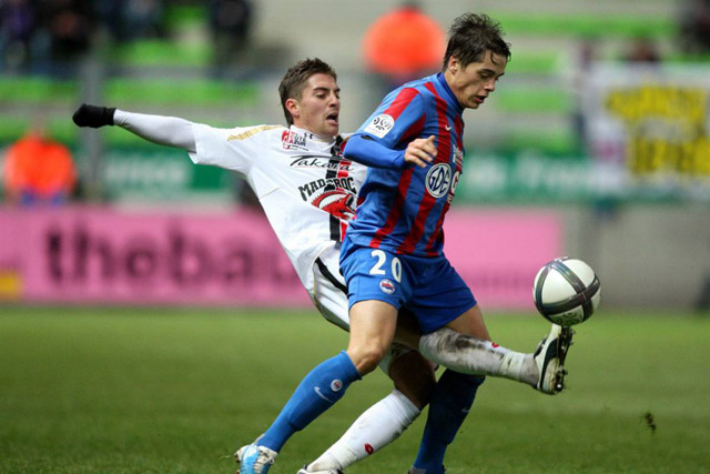 Kick-from-behind-O.jpg