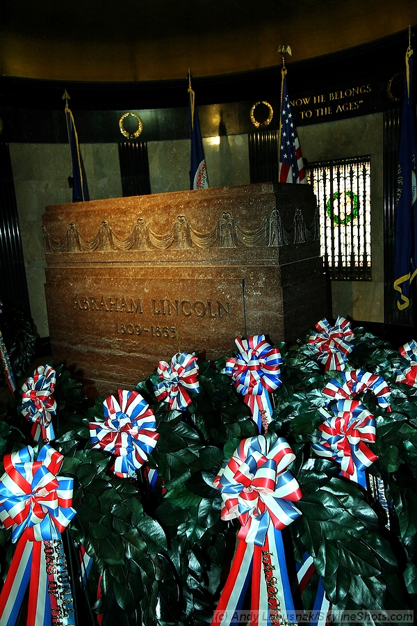 Inside Abraham Lincolns Tomb