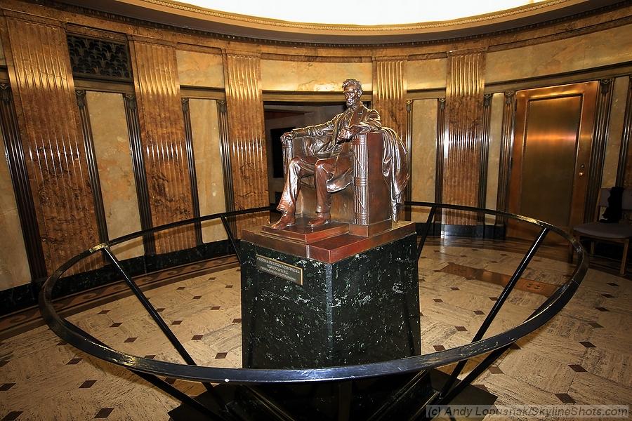 Inside Abraham Lincolns Tomb