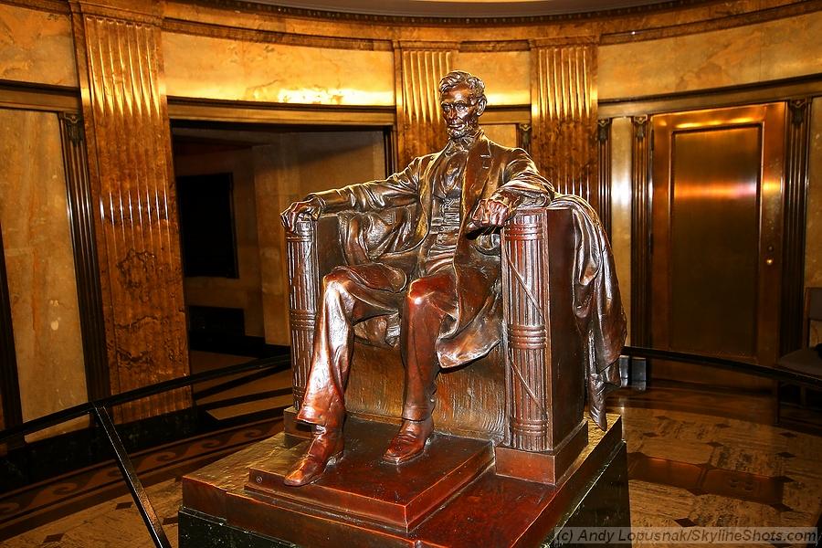 Inside Abraham Lincolns Tomb