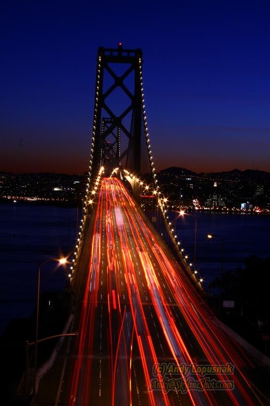San Franciscos Bay Bridge at night