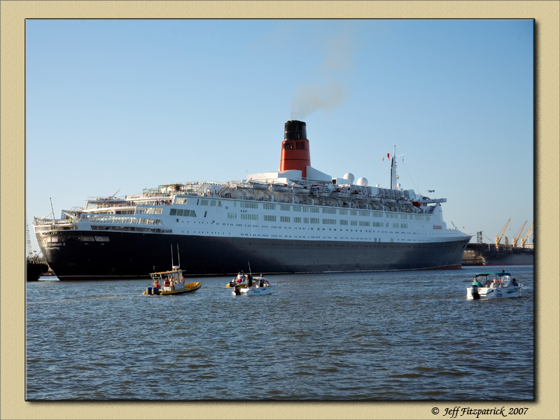 Queen Elizabeth 2 - Brisbane - 2007 - 2.jpg