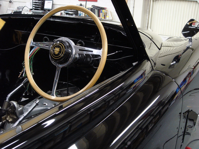 Bluemels Wood Wheel on XK 150S Coupe