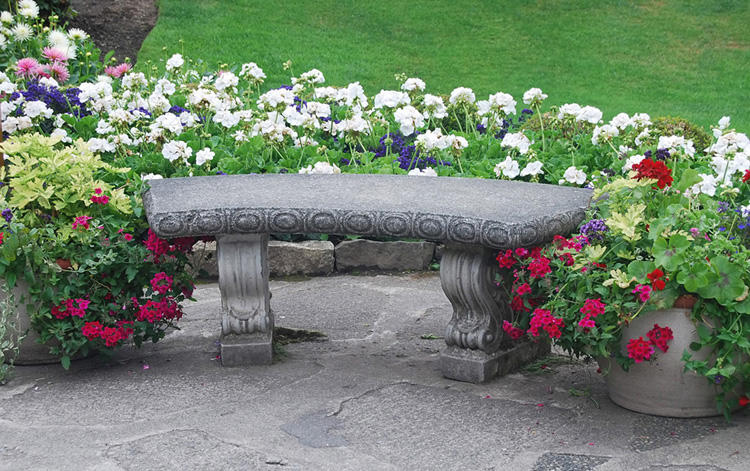 20. Bench.jpg - GR