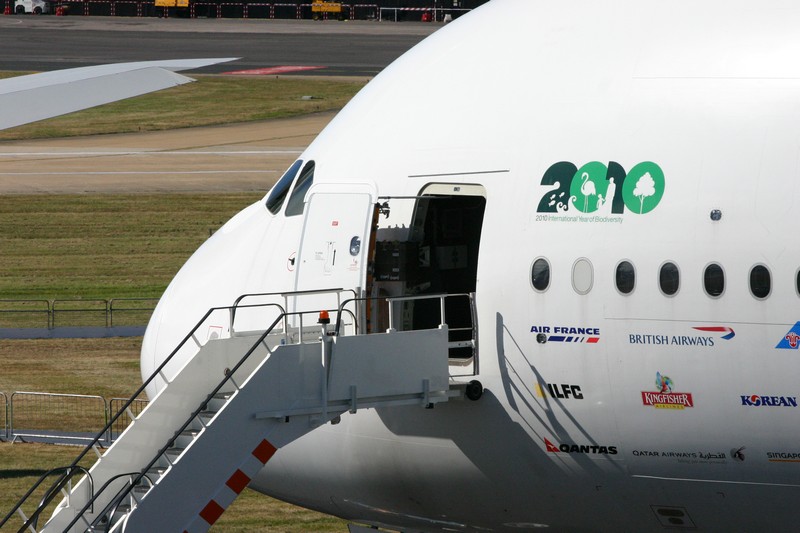 Airbus A380 003.jpg