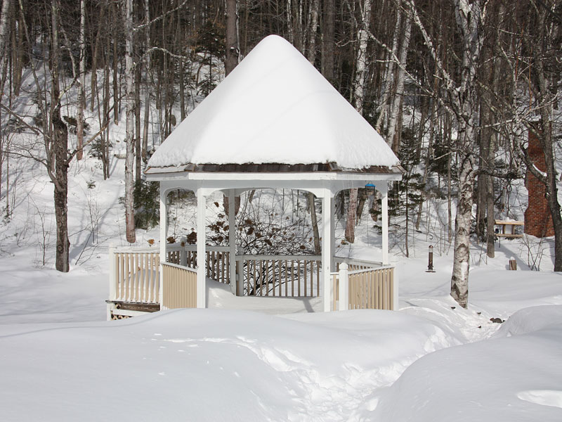 Hot Tub, Notchland Inn