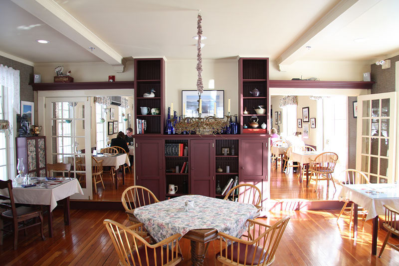 Breakfast at Notchland Inn