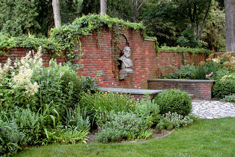 Thoreau Bust