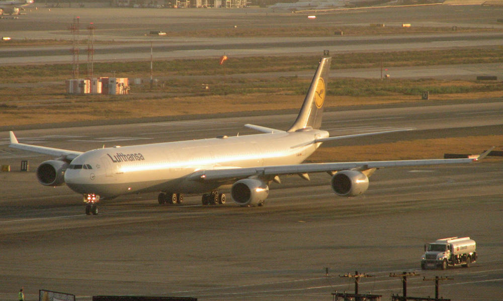 An elegant Lufthansa A340-600