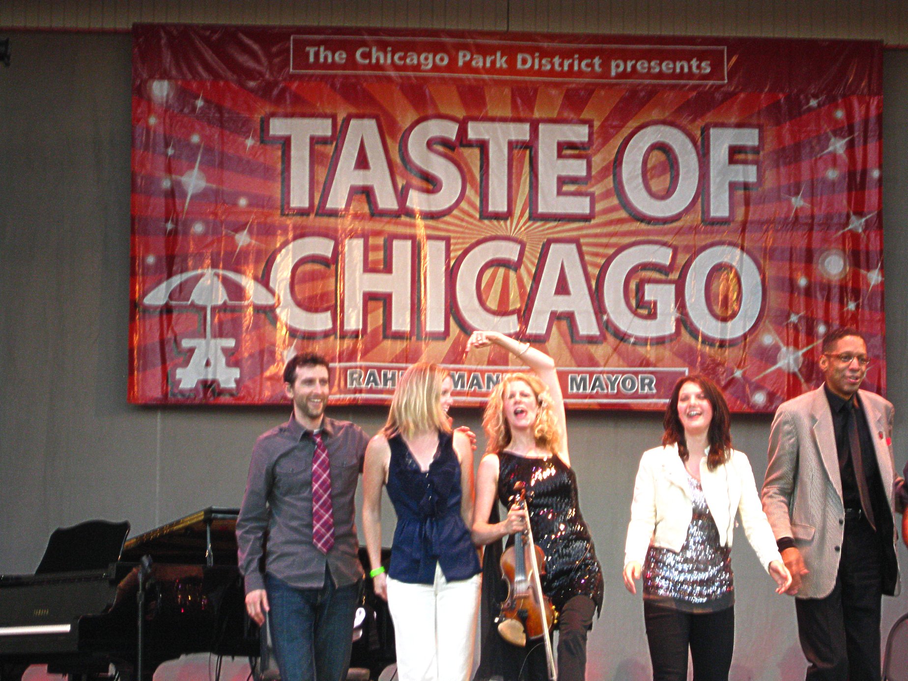 AWELIVE CHICAGO  SUNNY soulSTAR  natalie macmaster!!!!! :):):):):)