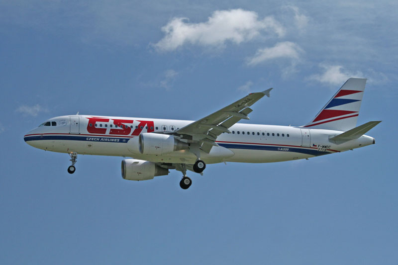 CSA_A320-214_FWWDC-OKLEE