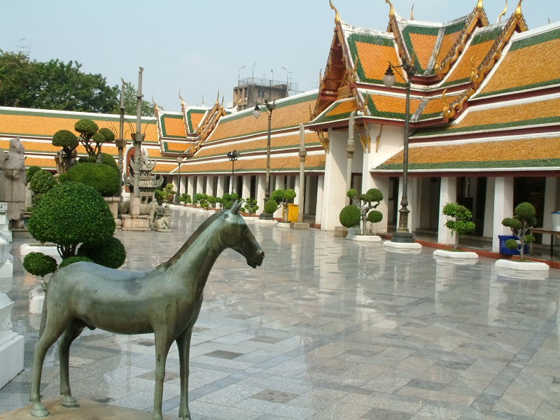 Courtyard of Wat Suthat
