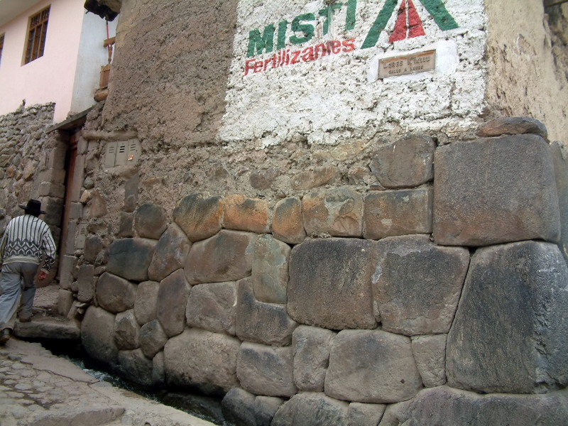 Modern building on Inca foundation, Ollantaytambo