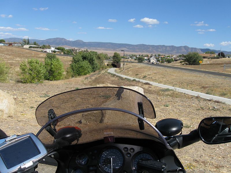 MRA windshield with adjustable spoiler