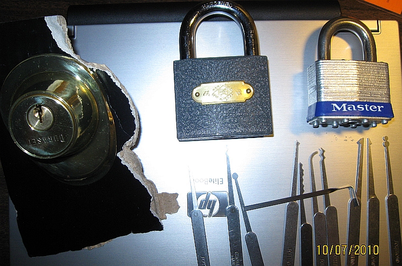 October 2010 - Locksport - the art of lockpicking