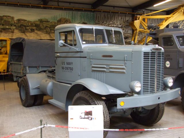 1982 Oshkosh W712 10 YR