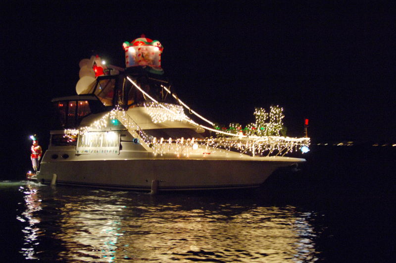 DBYC Lighted Boat Parade 8
