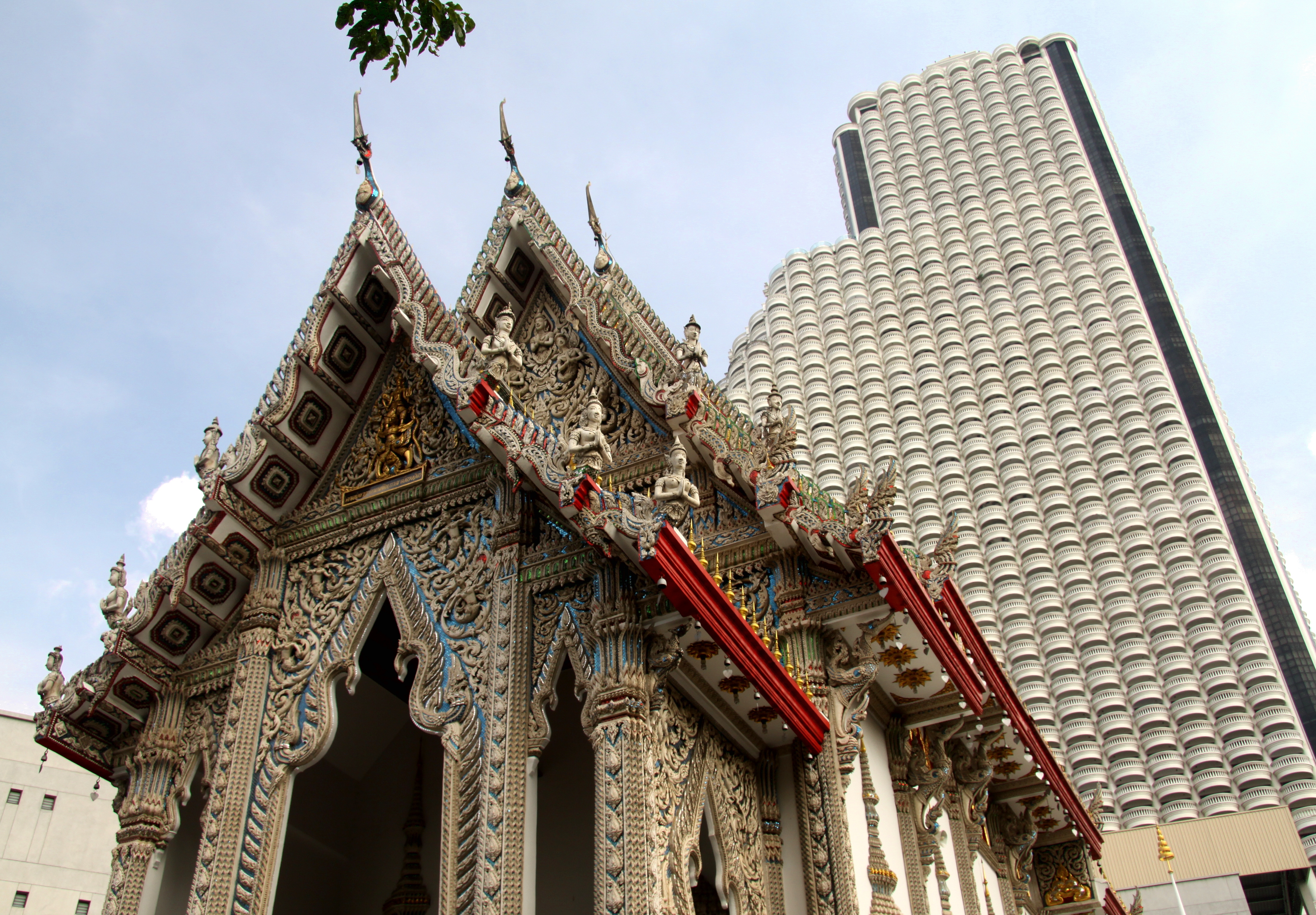 Bangrak District:  Wat Suan Phlu