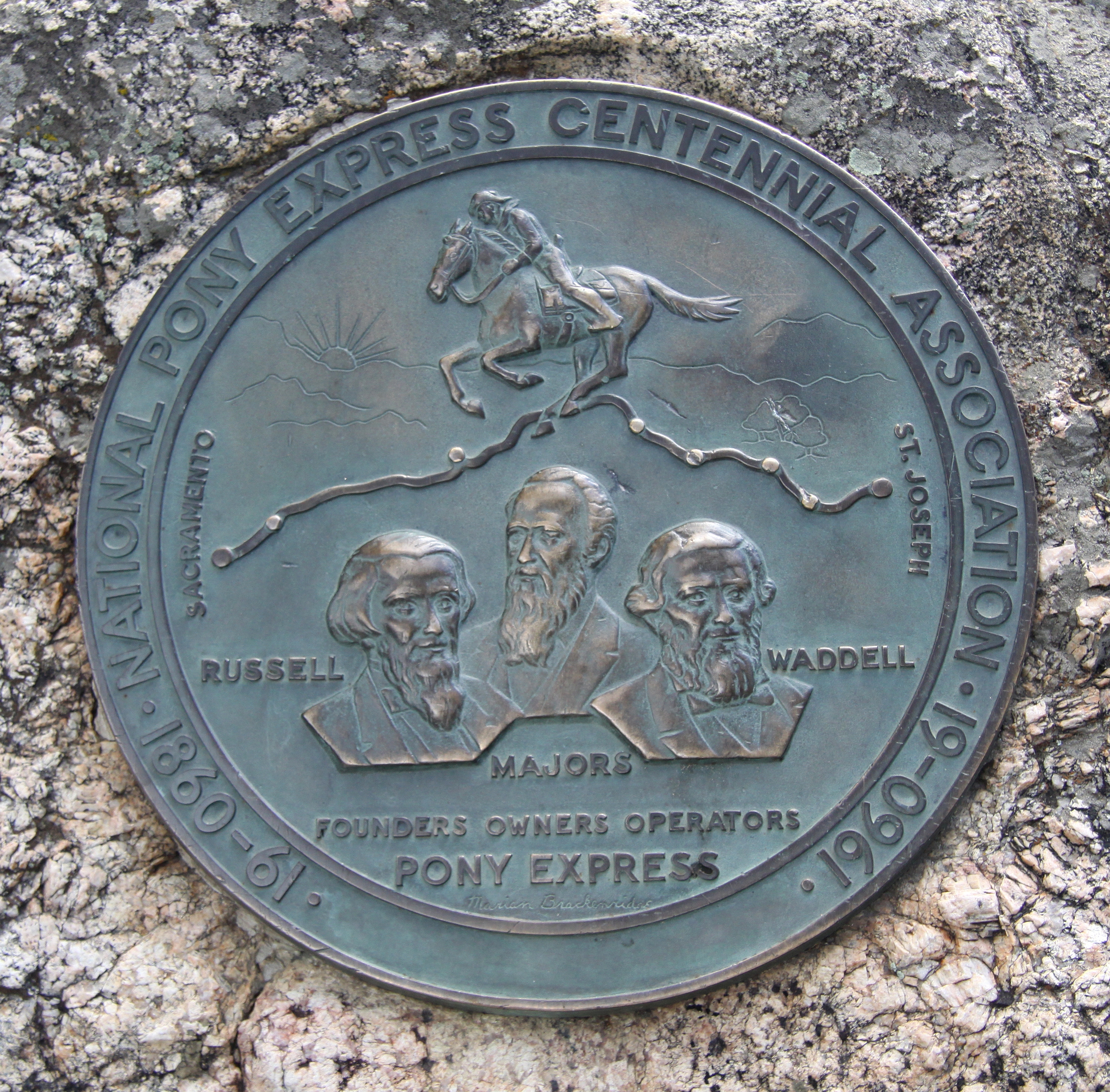 Golden:  Buffalo Bills Grave