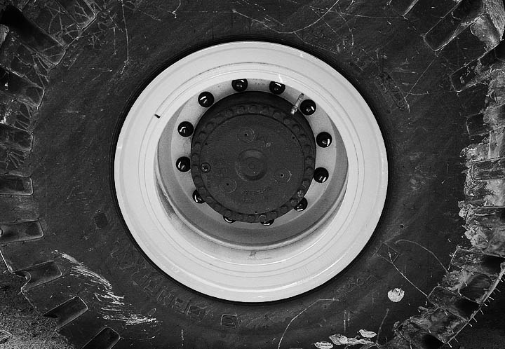 Yellow Wheel in BW