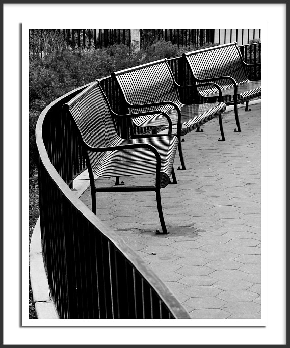 10th: Black Benches<br>by TeeLo