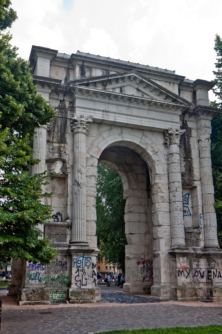 Gavi Arch
