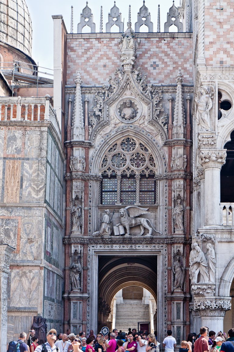 Entrance to Doges Palace