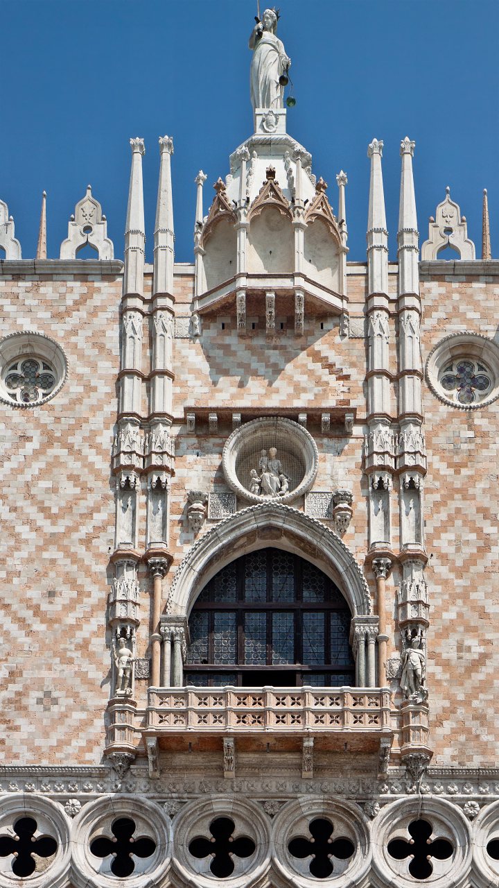 Balcony of Doges Palace