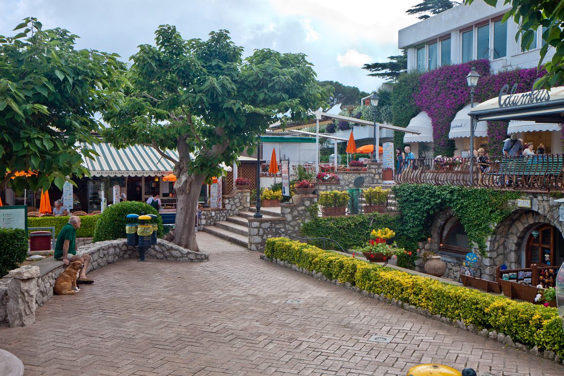 Anacapri Town Square