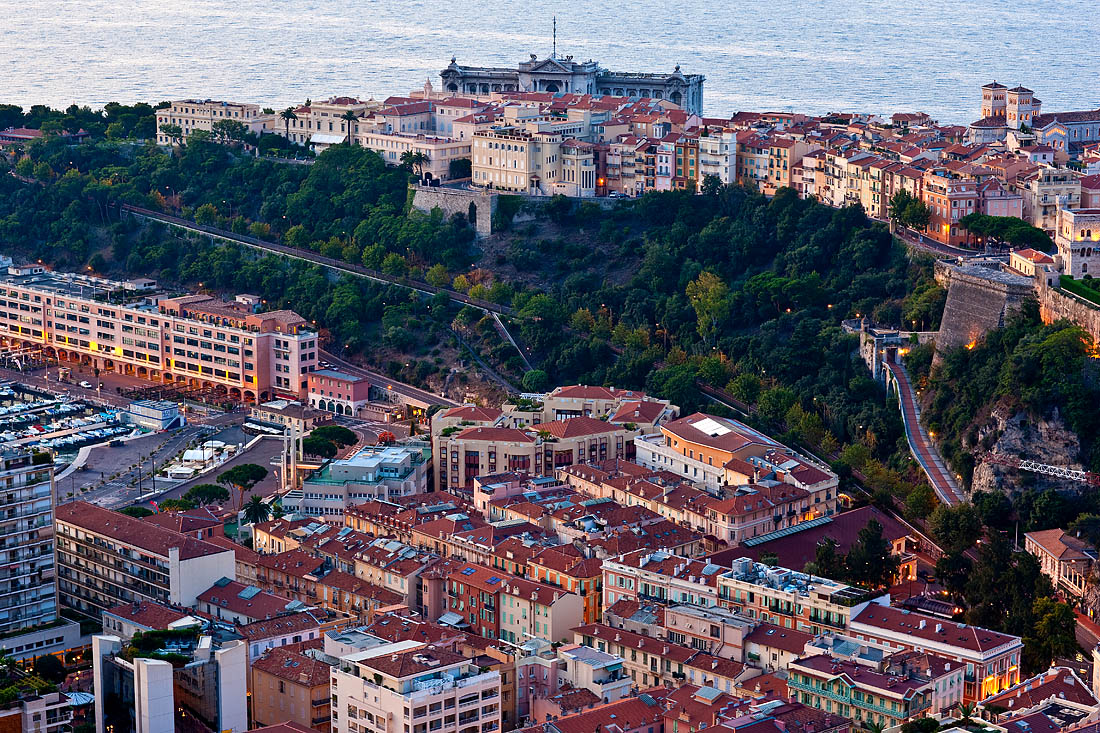 Sunrise. Monaco Ville & Place dArmes