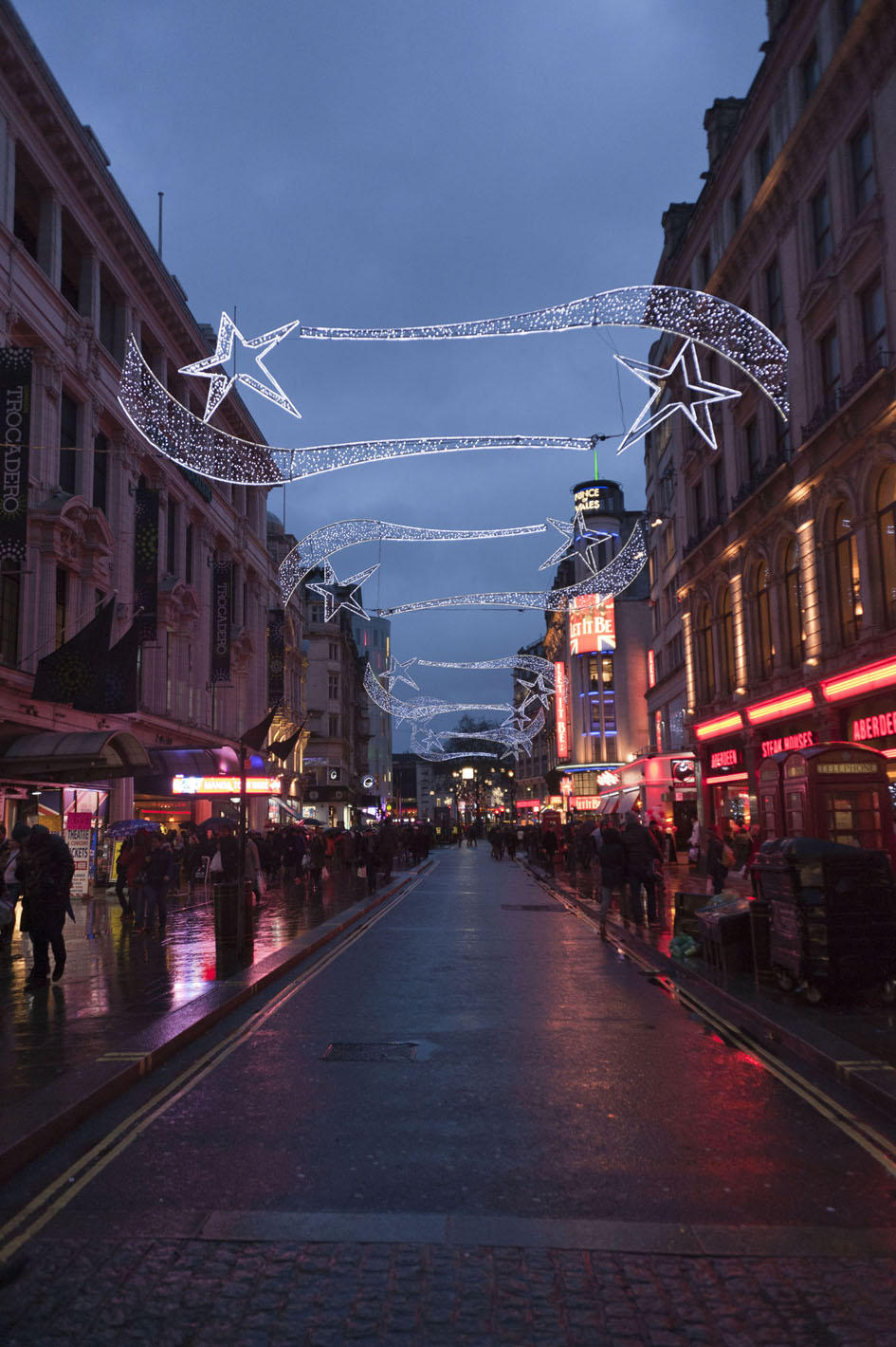 PicadillyCircus2 .jpg