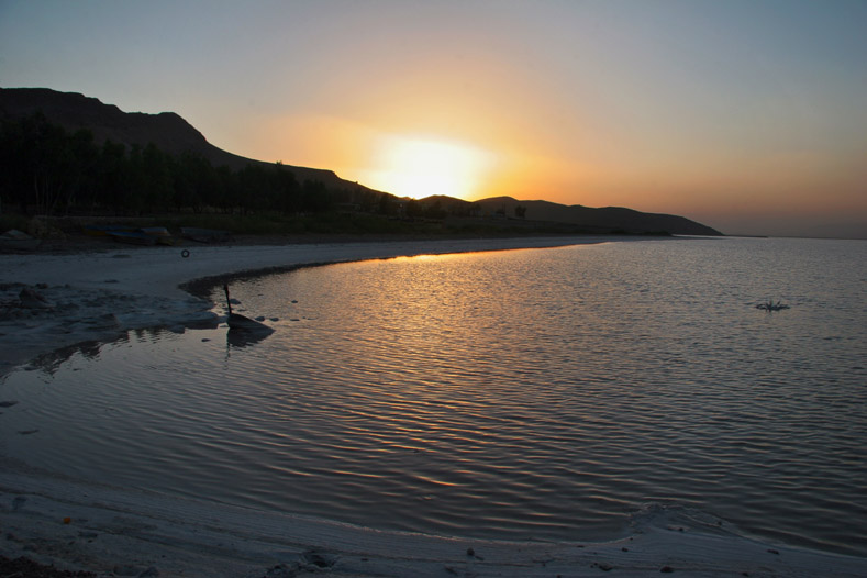 Maharloo Lake