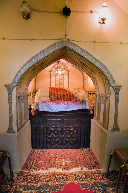 Ester &  Mordekhai Mausoleum