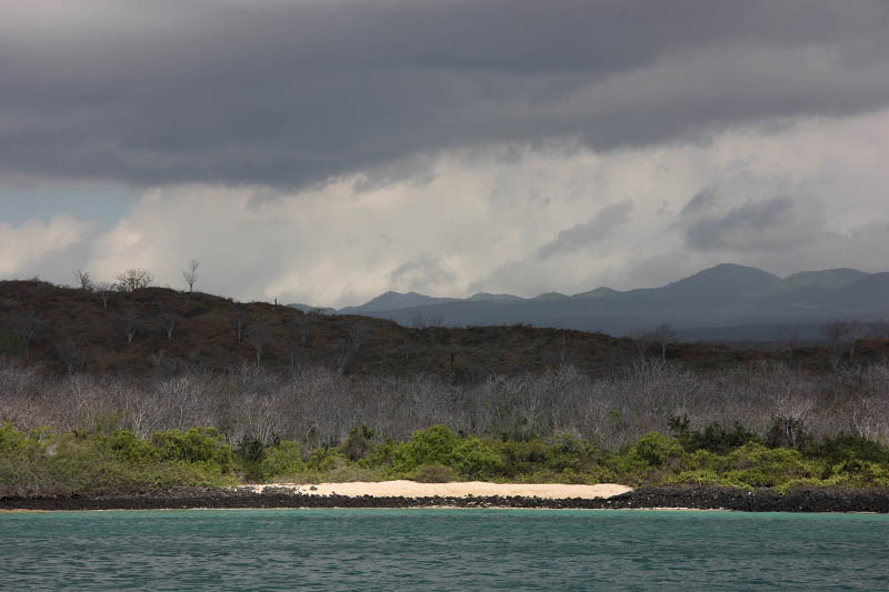 Lost beach in Santa Cruz Island