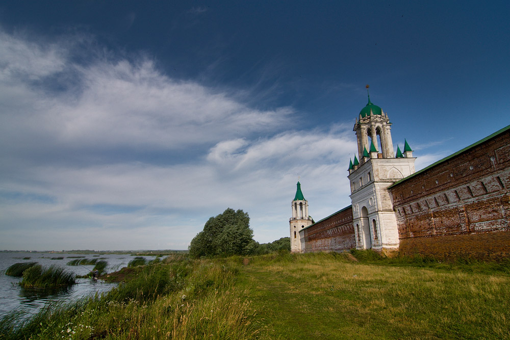 Fisherman on Nero lake near Spaso - Yakovlevsky monastery