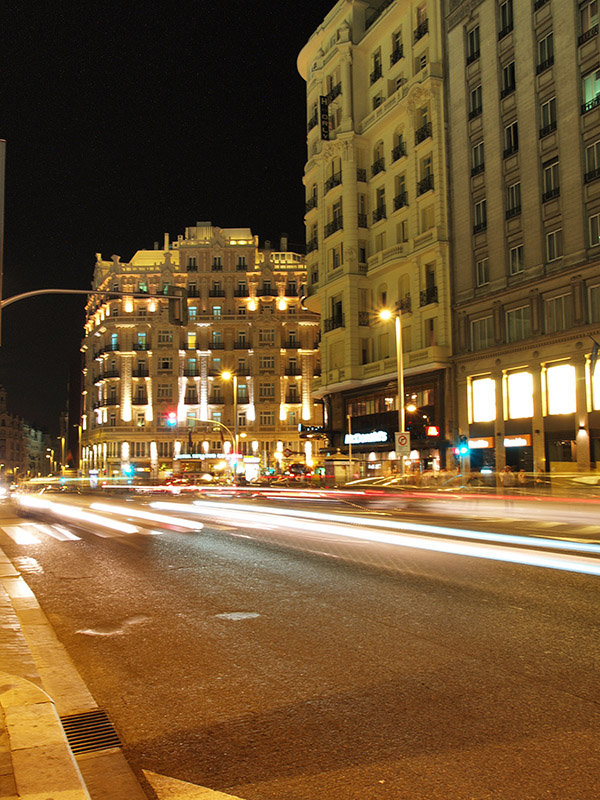 Street at night / Calle en la noche