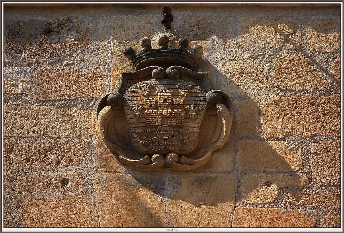 Dtail faade mairie Dome