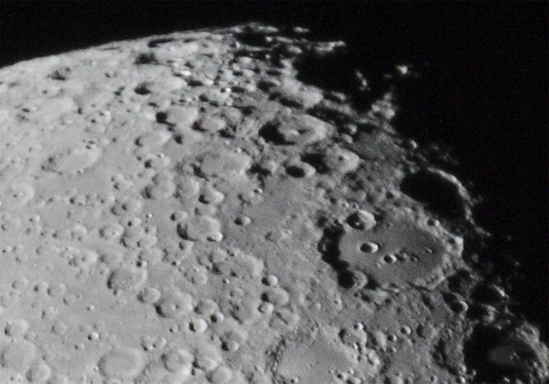 moon450D_crop.jpg