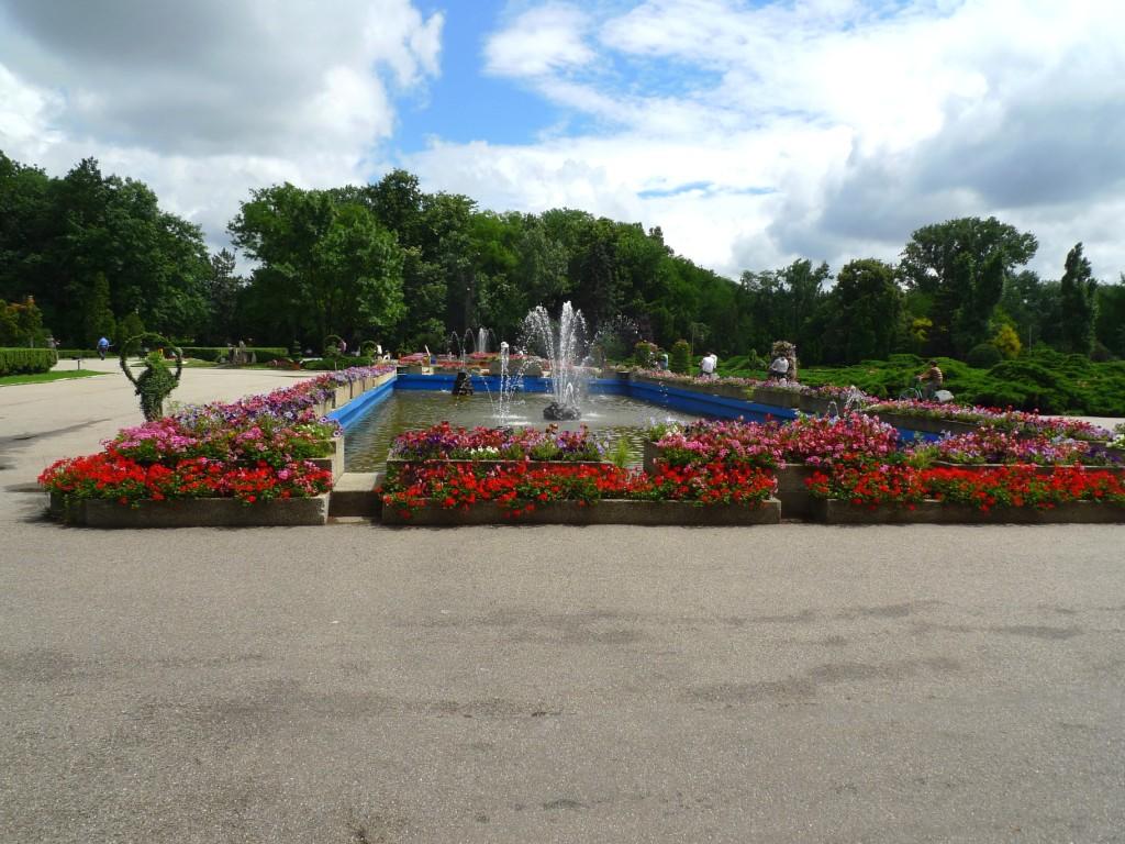 Fountain in Herastrau Park in Bucharest